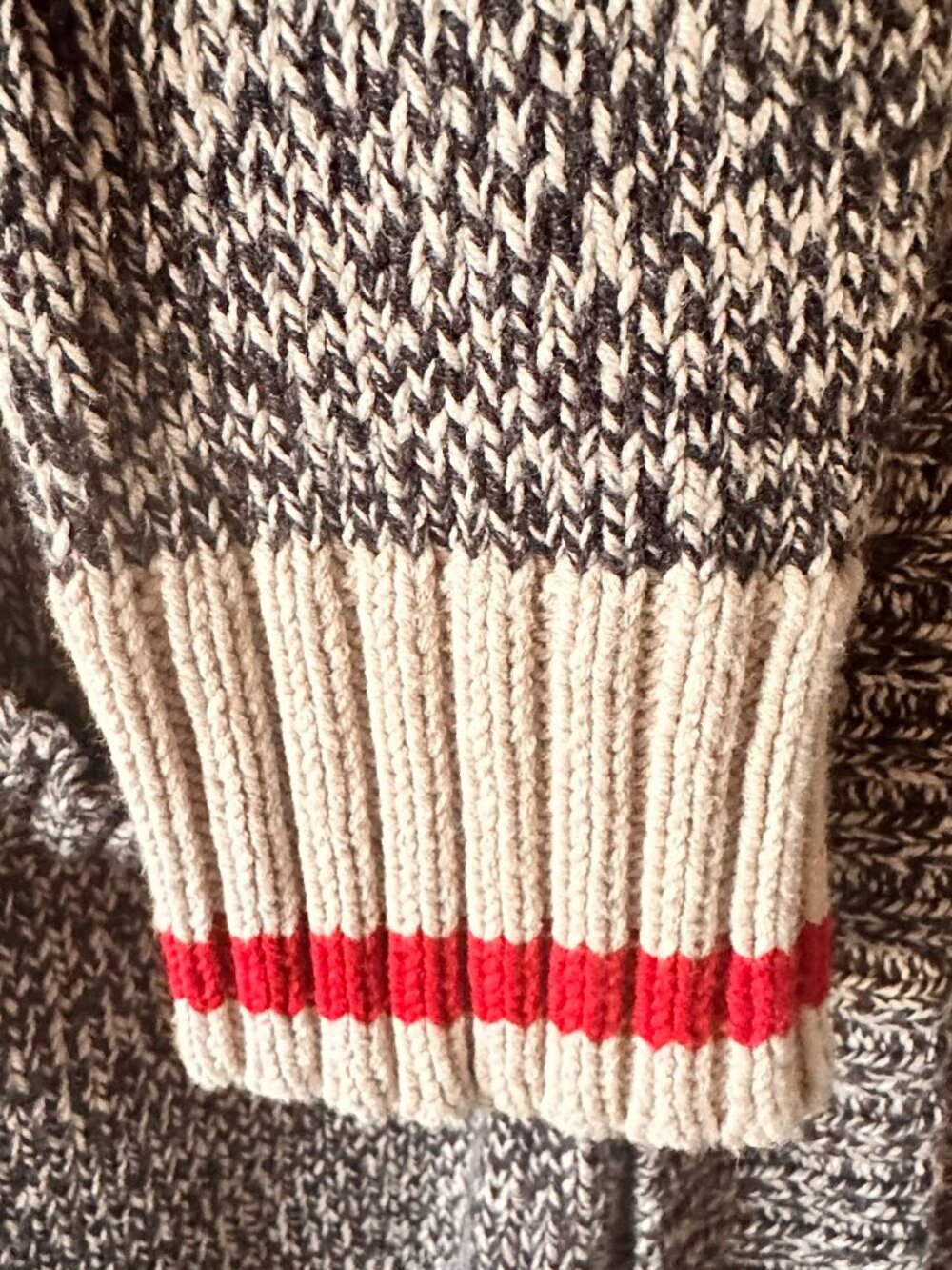 AUTHENTIC Roots Cabin Cardigan Sweater - Size XS/S New! - Picture 6 of 6